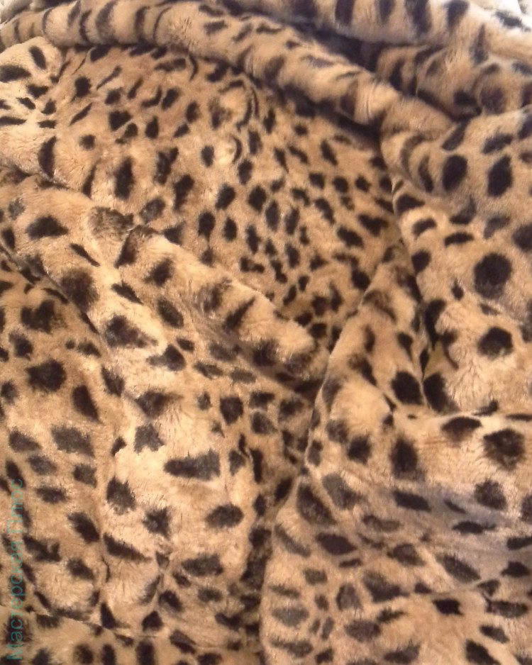 Леопардовый вискозный мех, 10 мм